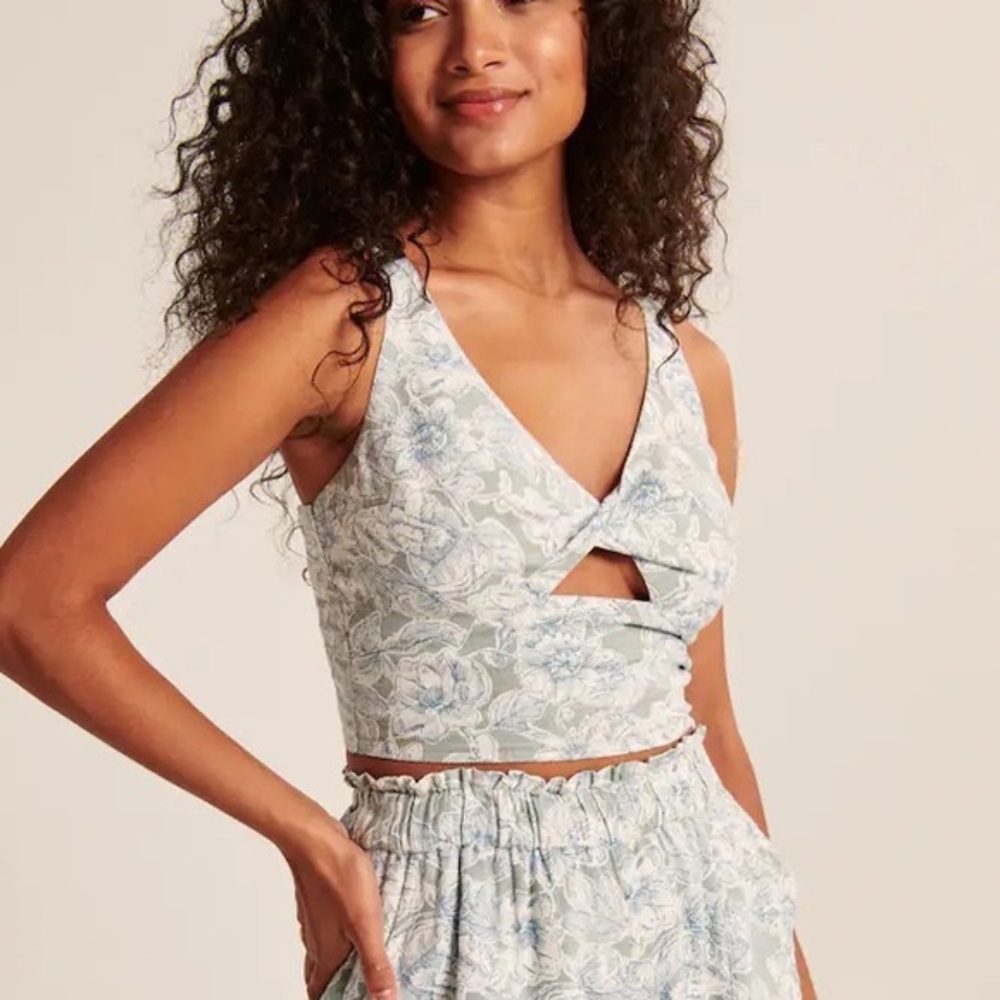 Abercrombie Linen Cutout Crop Top
